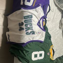 Vikings,bucks,packers.