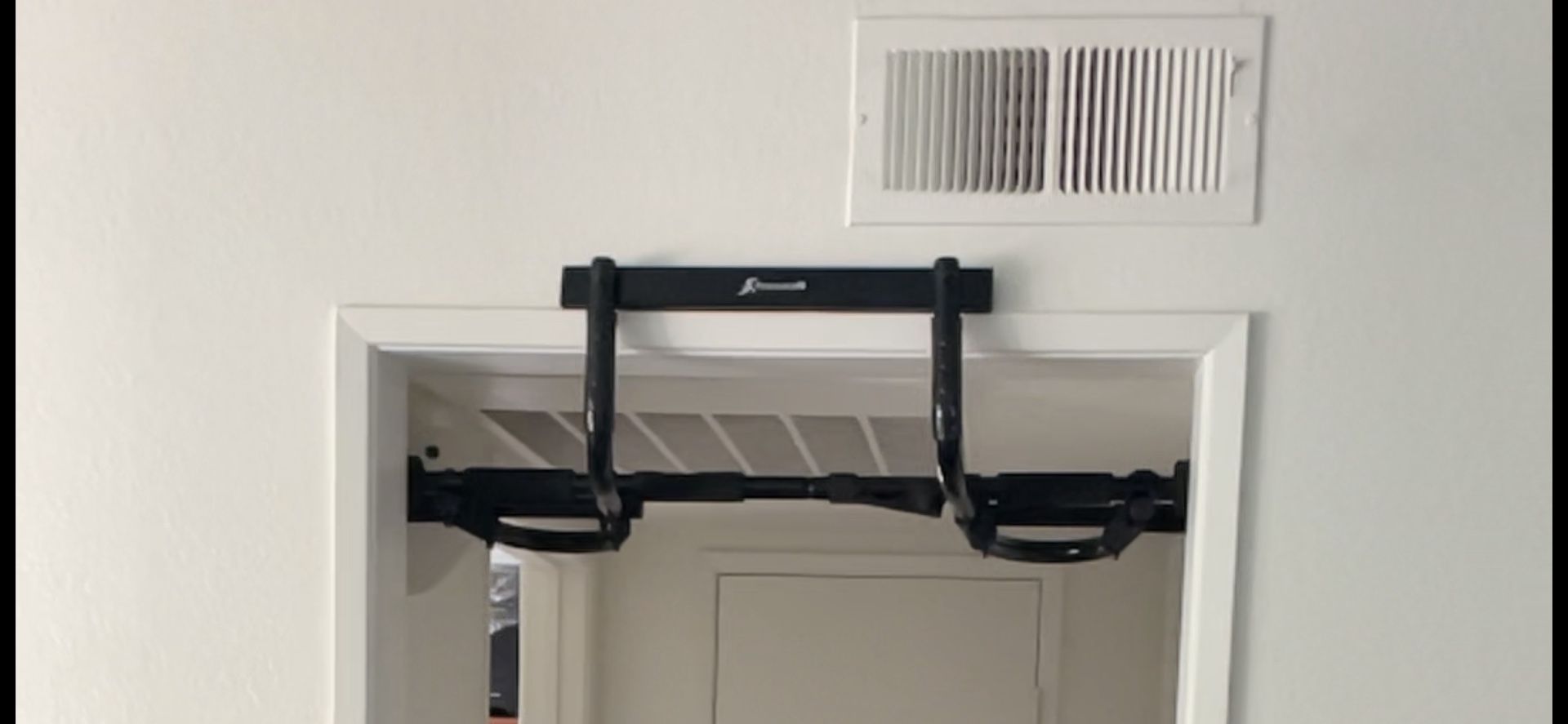 Chin & Pull Up Bar, Very Strong, Non Marking