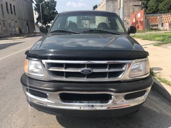 2001 Ford F1 50 4 x 4