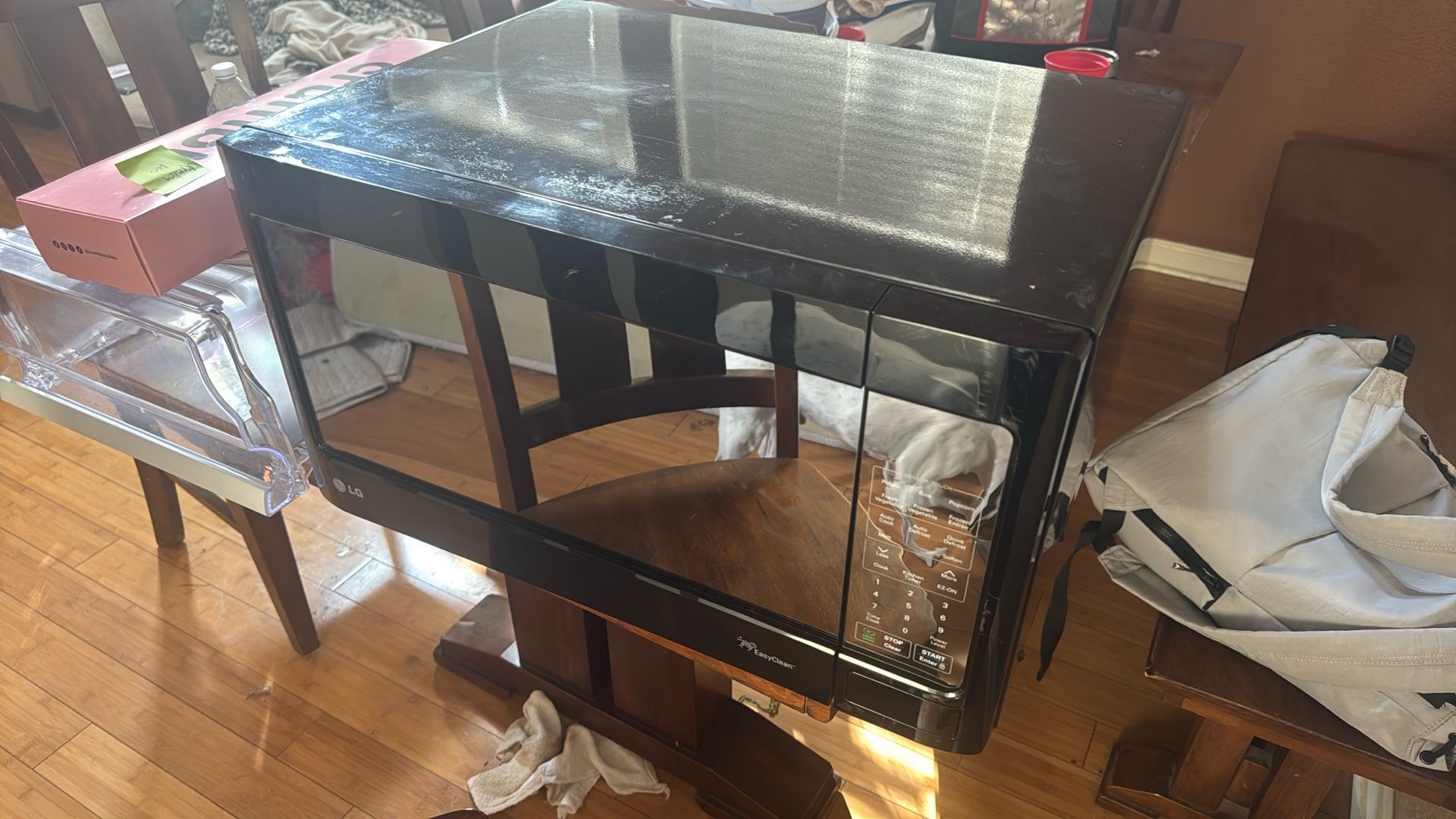 Lg Easy Clean Microwave