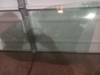 Mopar OEM. Driver Side Glass for 2016 Chrysler Town and Country