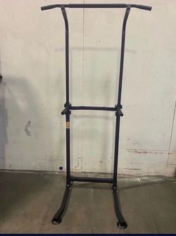 New in box Power Tower Pull Up Bar, 330lbs Weight Capacity, Black