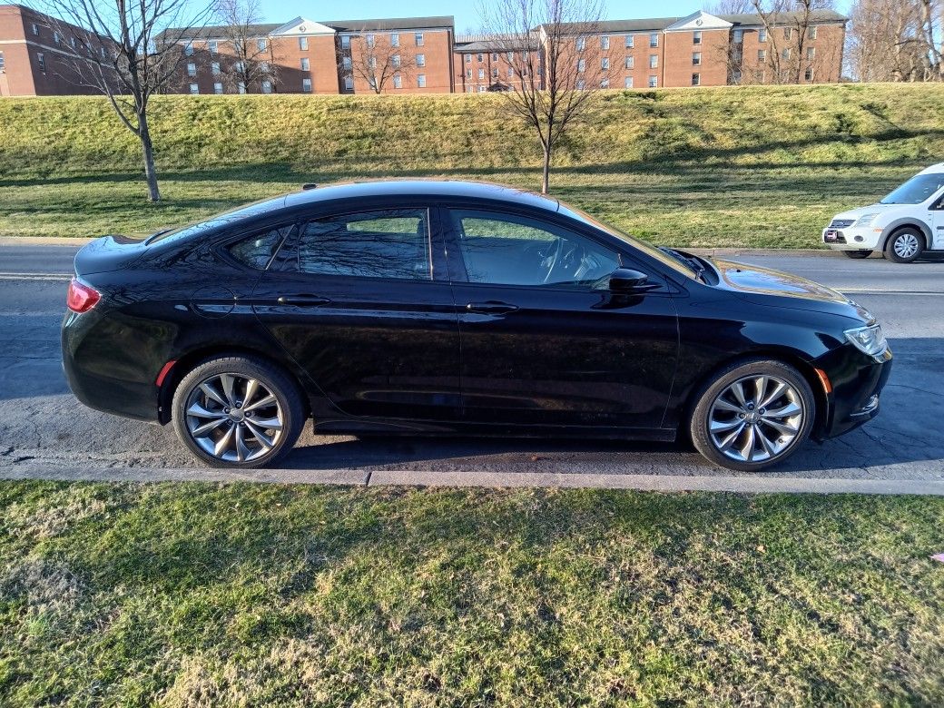 2016 Chrysler 200