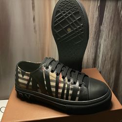 Black Burberry Shoes 