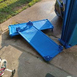 Stackable sleeping daycare cots for kids