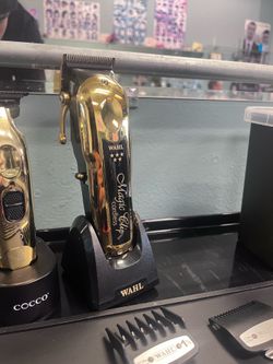 Gold magic clip