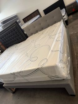 Queen size memory foam mattress