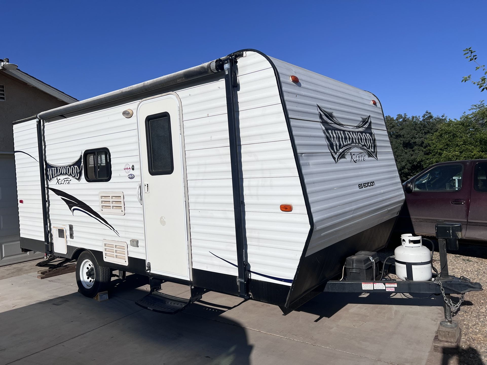 Wildwood Xtra lite Travel Trailer 
