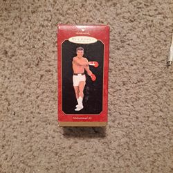 MUHAMMAND Ali  Ornament