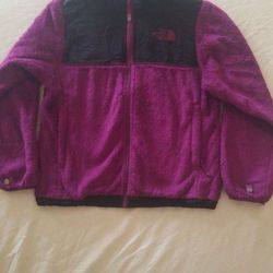 Girls North Face Osito Size 7/8