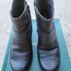 Clark's Ingalls Mood Black Women Boot Shoe Size 8m