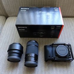 Sony Alpha a6400 Mirrorless Camera With Lenses

