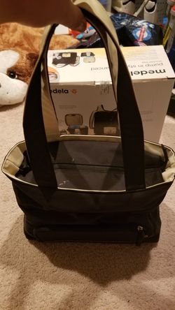 Medela Breast Pump in a portable bag