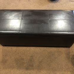 ottoman/chest