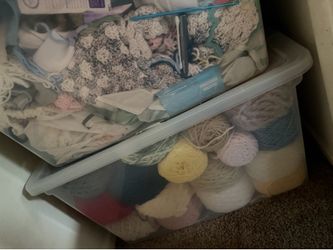 Crochet/knit yarn