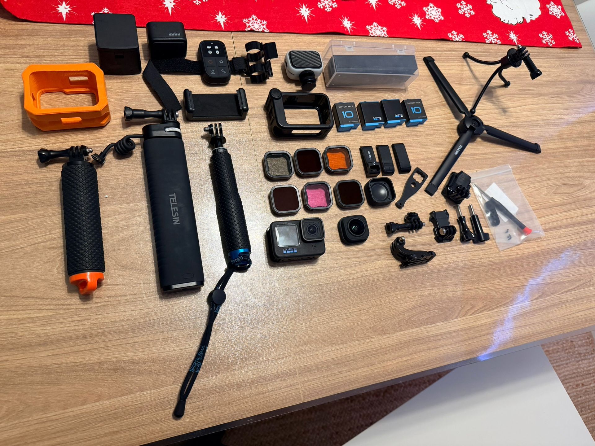 Go Pro 10 Black  Media Bundle 