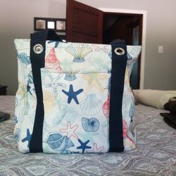 Thirty One Small Utility Tote - Saltwater Shells
