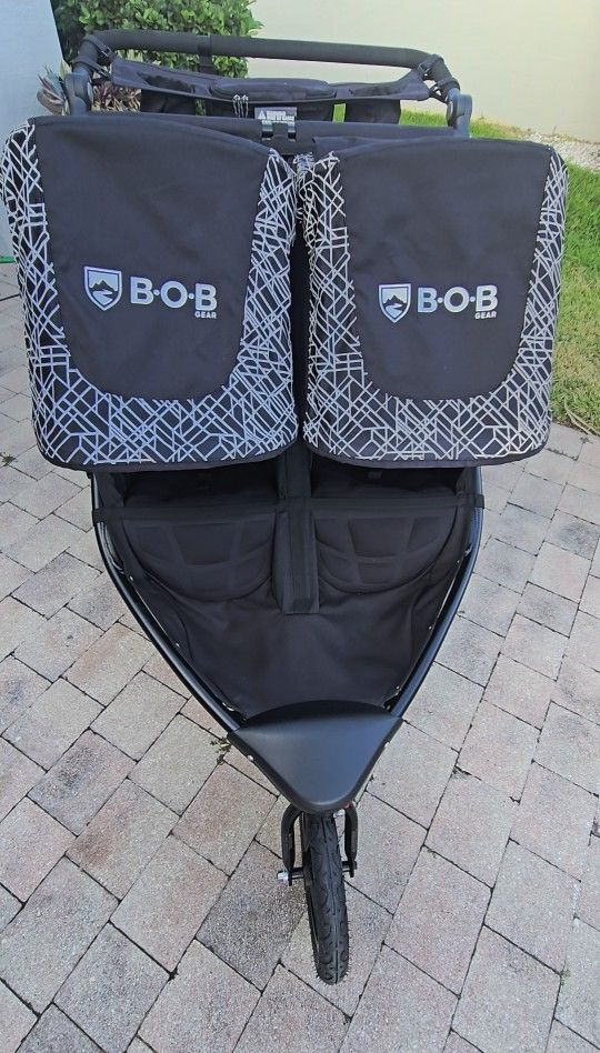 BOB Revolution Flex Jogging Stroller