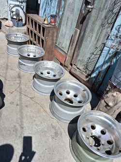 LAST CHANCE !! 500$ TAKES THEM TODAY!!
