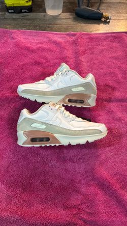 The Nike Air Max 90 Leather