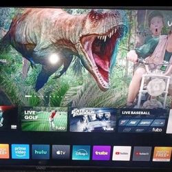 Visio 40'   Smart TV With Remote/Box
