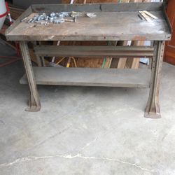 penco welding table 1940  era 4 ft wide 2 ft deep and 32 tall all metal