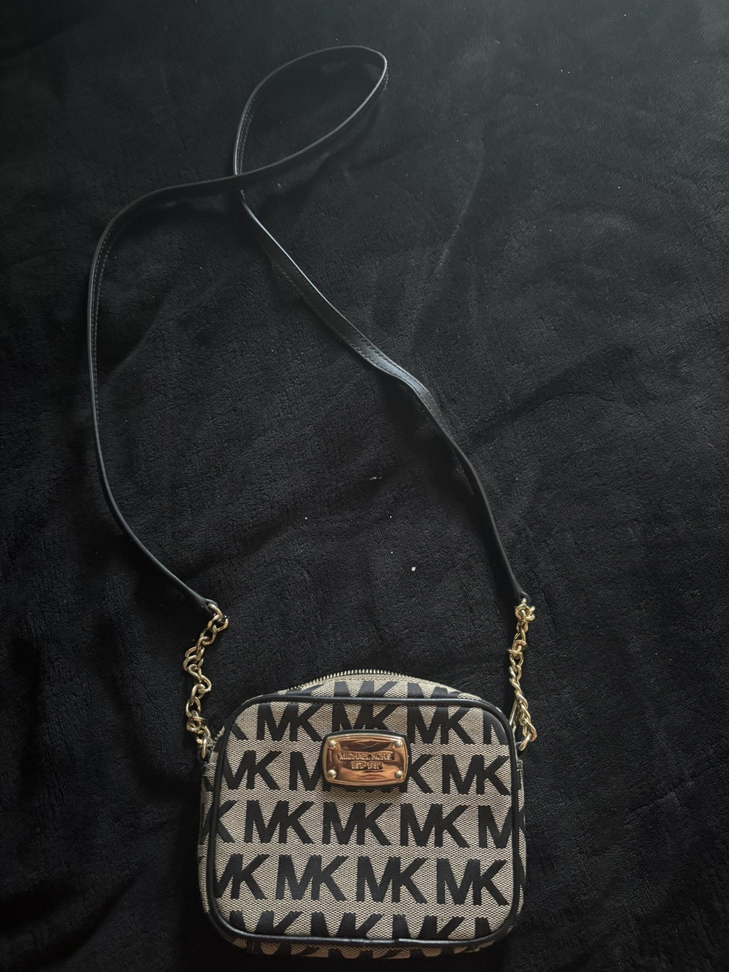 Michael Kors shoulder purse