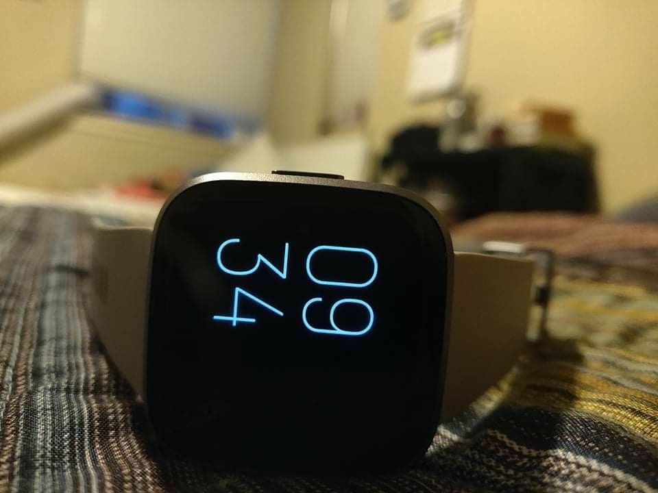 Fitbit Versa 2 (Gray)