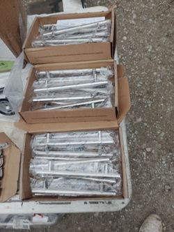 Door handle pulls