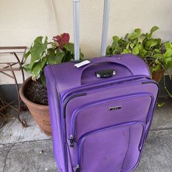 Excellent condition checked suitcases