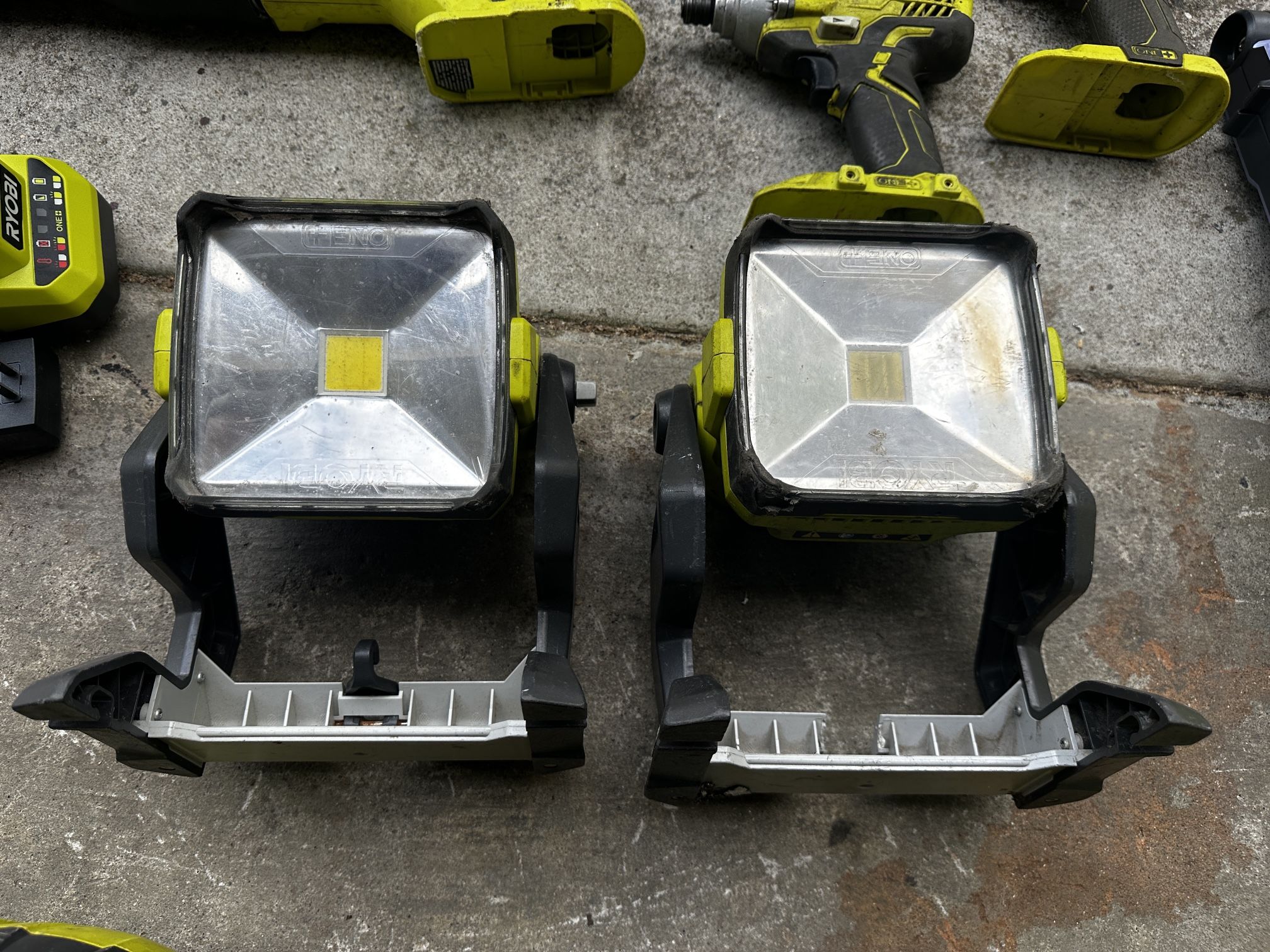 Ryobi 18V Floodlight Hybrid 110v Plug