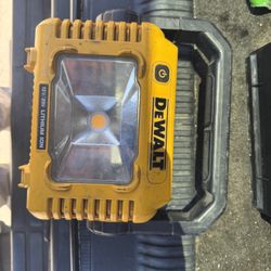 Dewalt Light