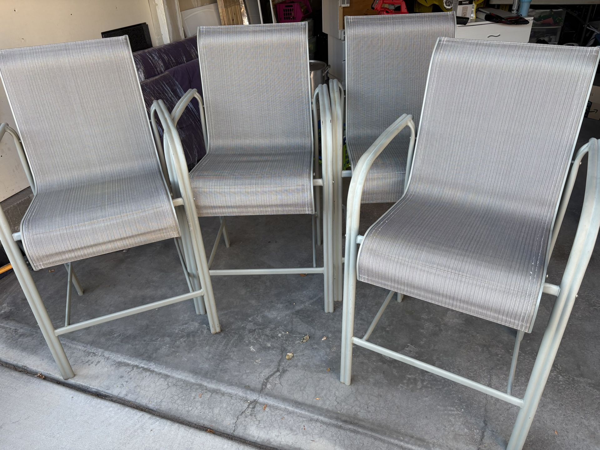 4 Outdoor Chairs