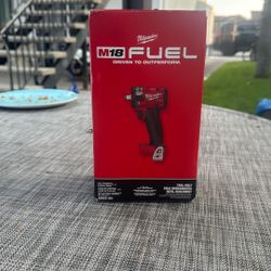 Impact compact wrench