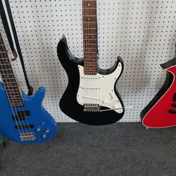 Yamaha EG303 Electric Guitar Six String