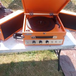 Record Player 