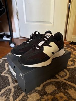 New Balance 327, Size M9 W10.5 (Only pick ups!)