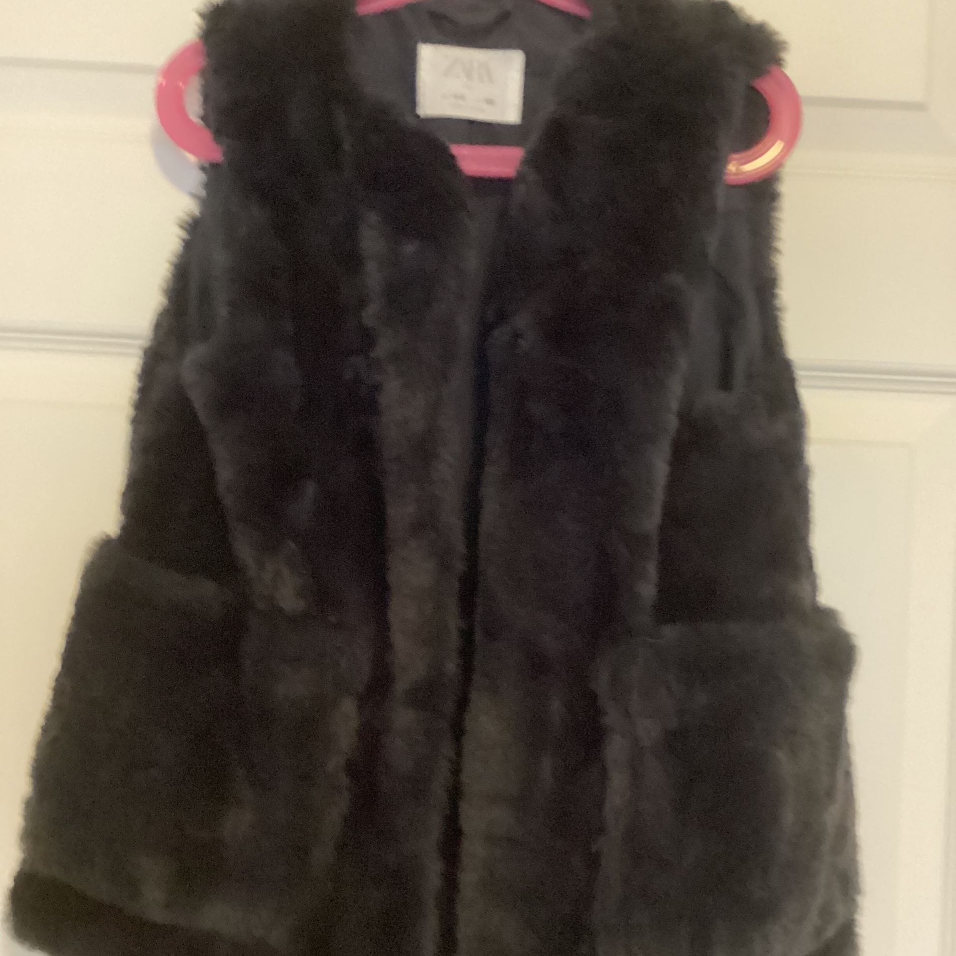 Zara - Girls Blue Faux Fur Vest Age 8/9