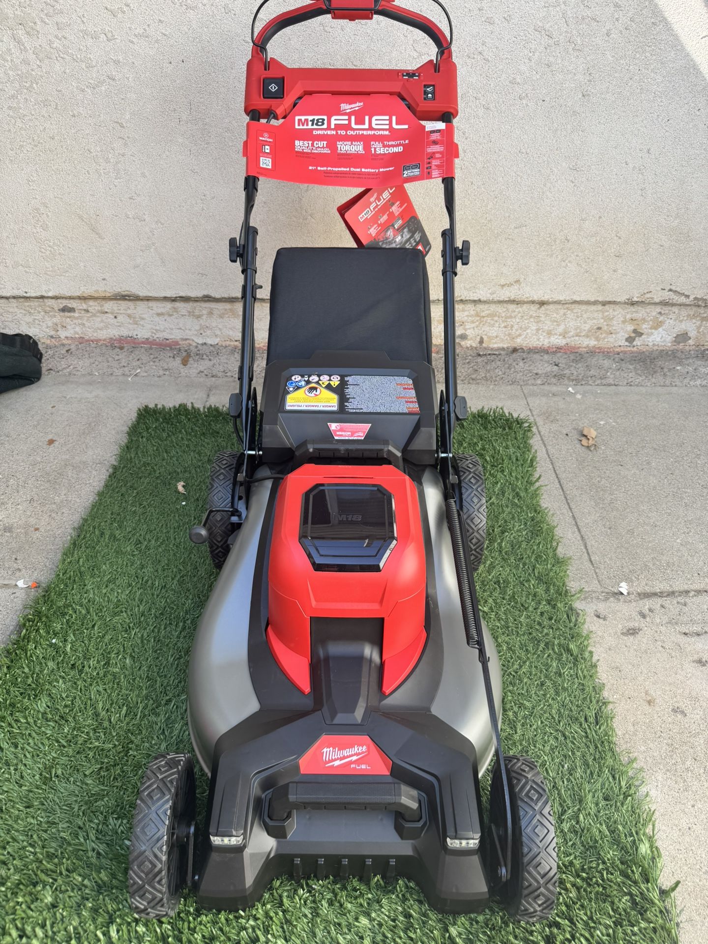Milwaukee M18 Fuel Brushless Cordless 21”. Walk Behind Dual Battery Self-propelled Mower .Tool Only 