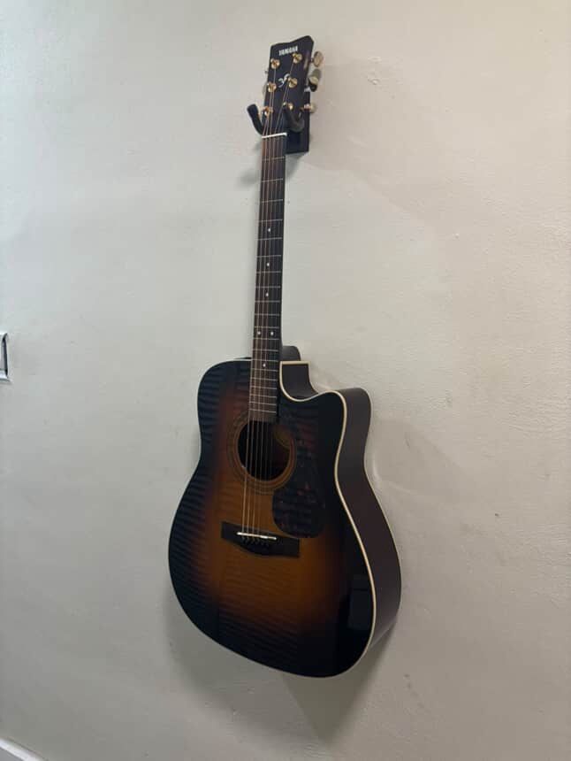 (USED) Yamaha FX335C Dreadnought Acoustic-Electric Guitar Tobacco Sunburst  for Sale in Carol City, FL