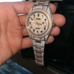 Broken Bussdown Rollie