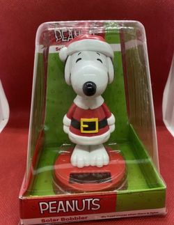 Peanuts Christmas Snoopy with Red Santa Suit Solar Bobble Head gift