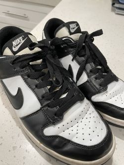 Panda Nike Dunks Size 8