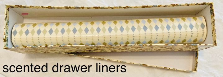 BRAND NEW - Scented Drawer Liners in gift box