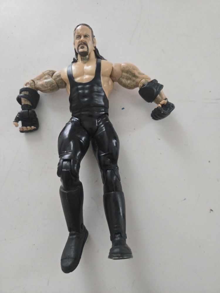 THE UNDERTAKER ACTION FIGURE 