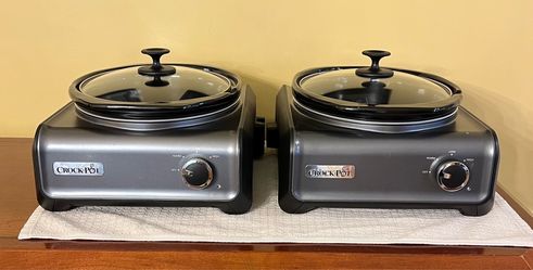 2) 3.5 Quart Oval Crock Pot Hook Up Connectable Entertaining System
