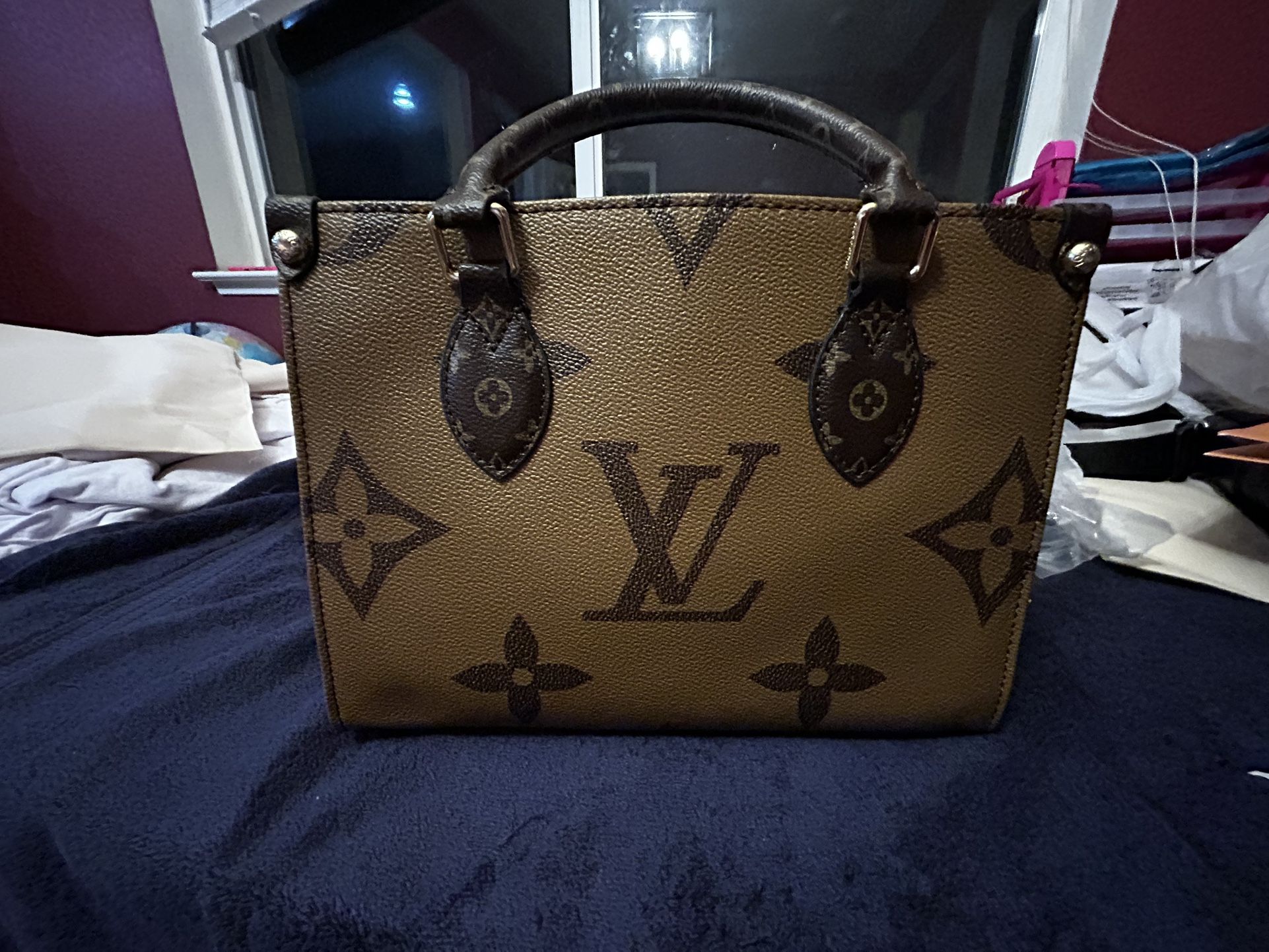 Louis Vuitton Medium Tote