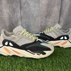 YEEZY BOOST 700 "Wave Runner"