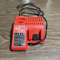Milwaukee M18 & M12 Charger 