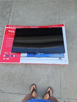Free TV. Half Of Screen Is Blacked Out.